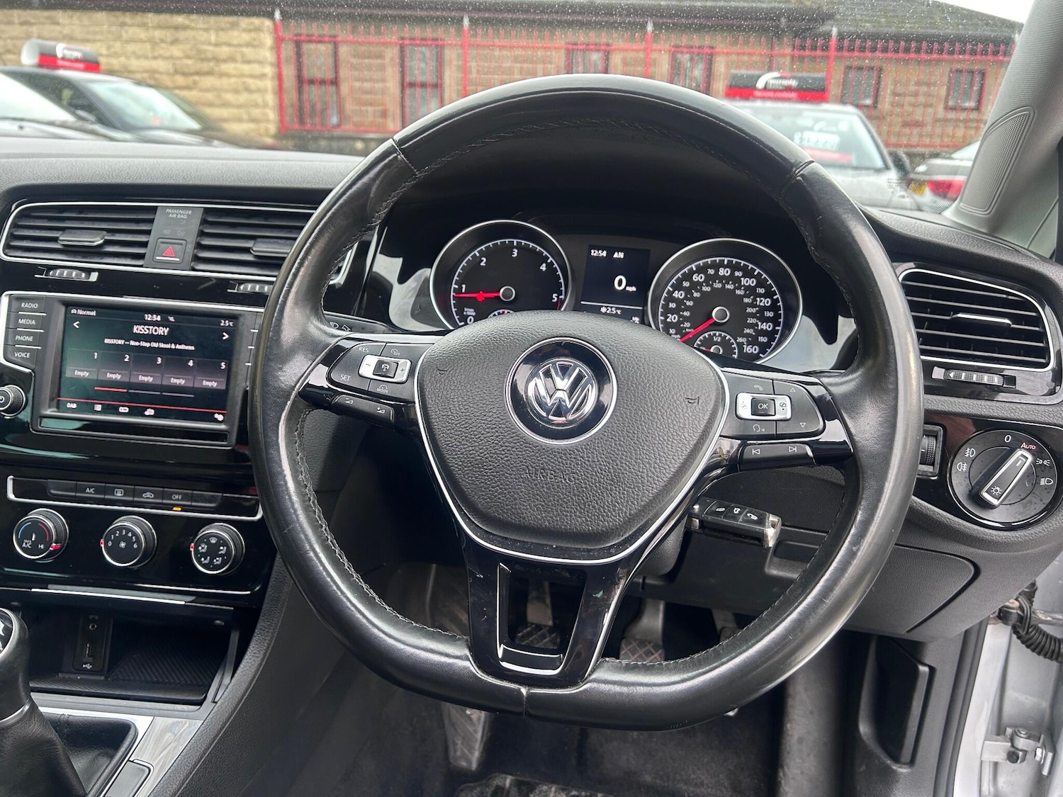 Used Volkswagen Golf 2016 for sale - 77119765: Photo 54