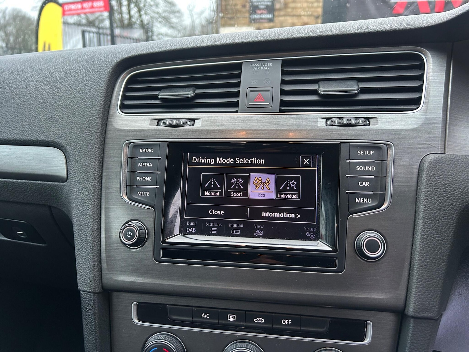 Used Volkswagen Golf 2013 for sale - 77377010: Photo 32