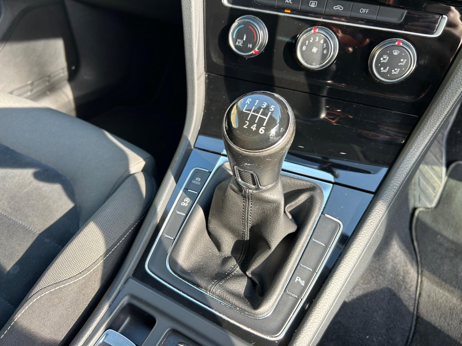 Used Volkswagen Golf for sale - 77939656: Photo 28