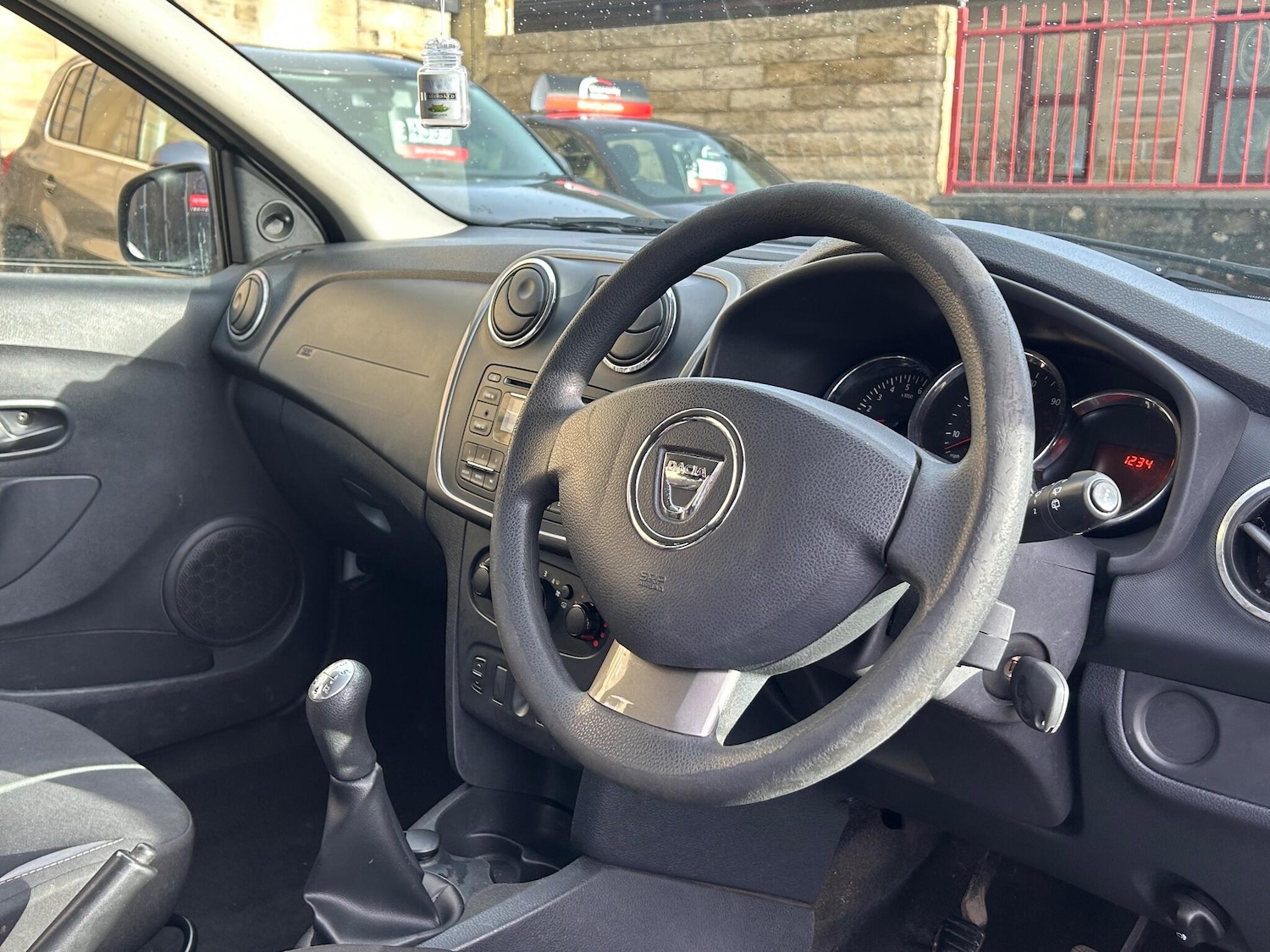 Used Dacia Sandero Stepway 2013 for sale - 77174903: Photo 14