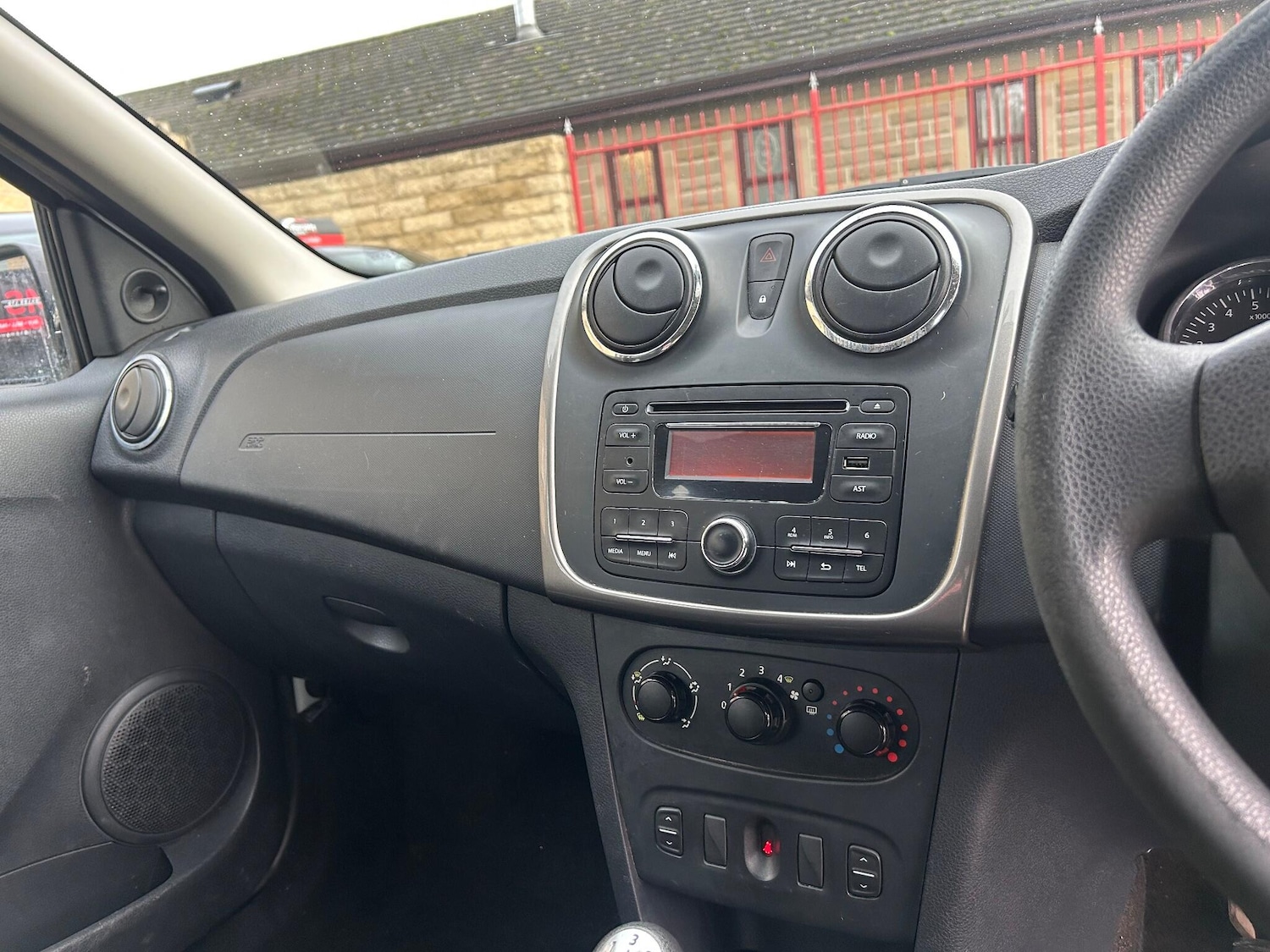 Used Dacia Sandero Stepway 2013 for sale - 77174903: Photo 16