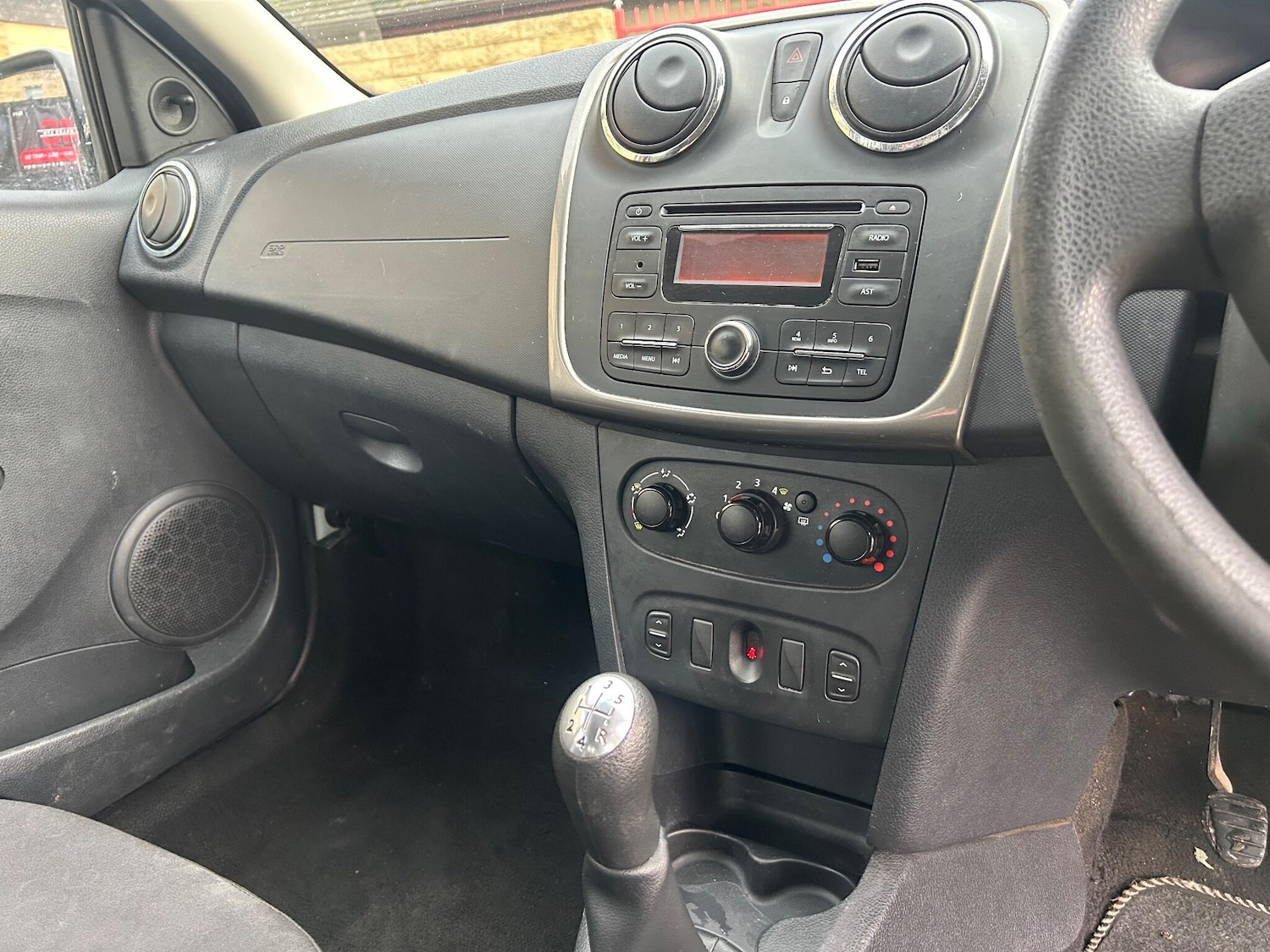 Used Dacia Sandero Stepway 2013 for sale - 77174903: Photo 17