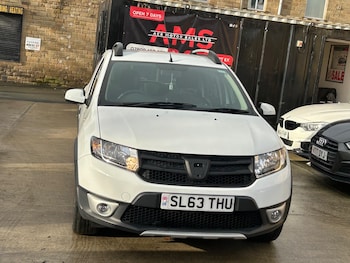 Used Dacia Sandero Stepway 2013 for sale - 77174903: Photo