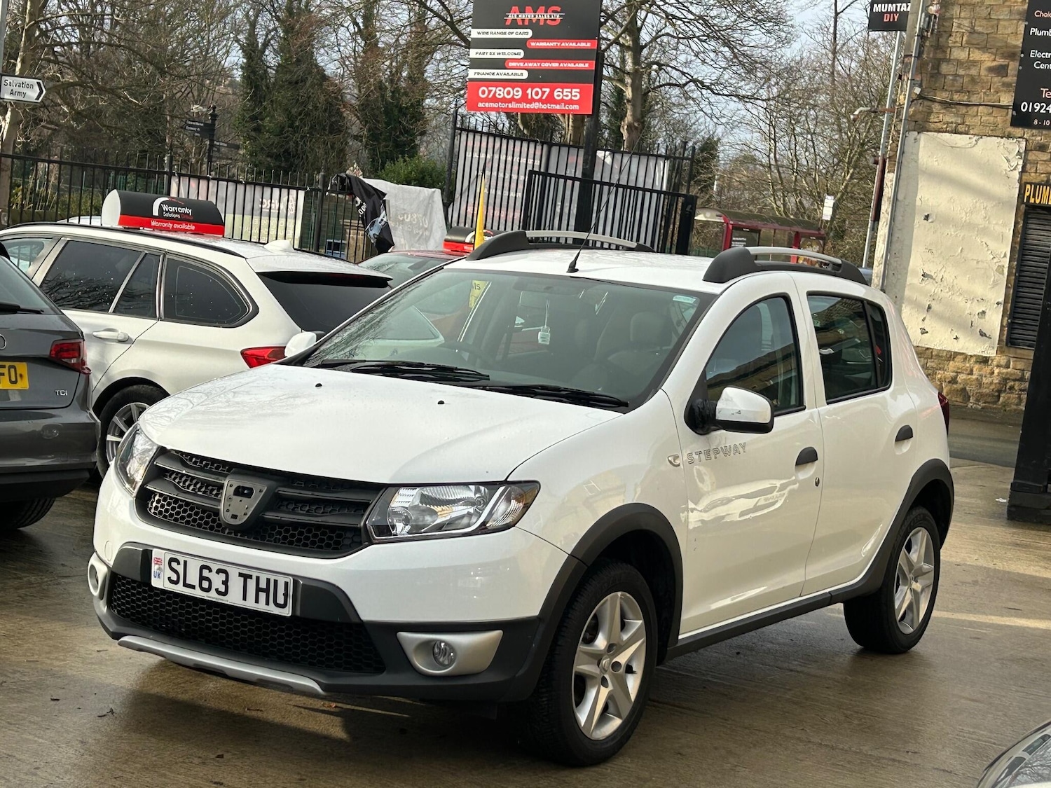 Used Dacia Sandero Stepway 2013 for sale - 77174903: Photo 3