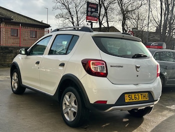 Used Dacia Sandero Stepway 2013 for sale - 77174903: Photo