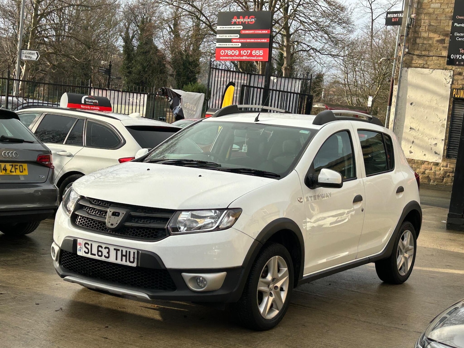 Used Dacia Sandero Stepway 2013 for sale - 77174903: Photo 8