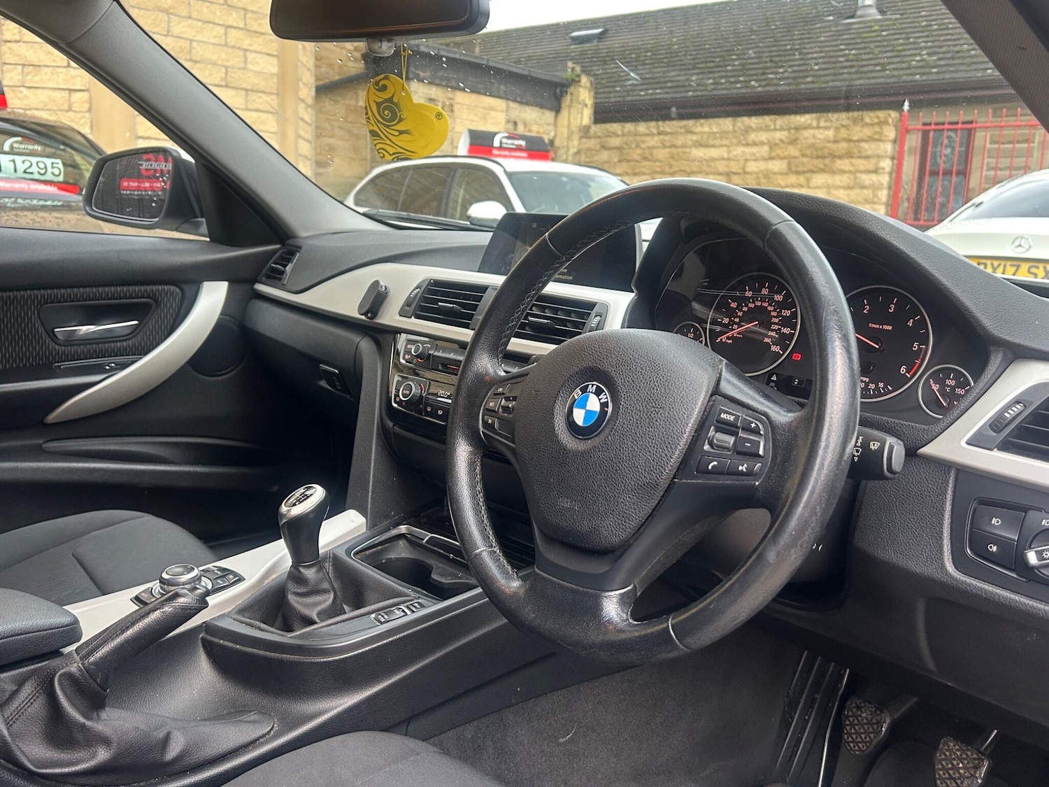 Used BMW 3 Series for sale - 77266930: Photo 10