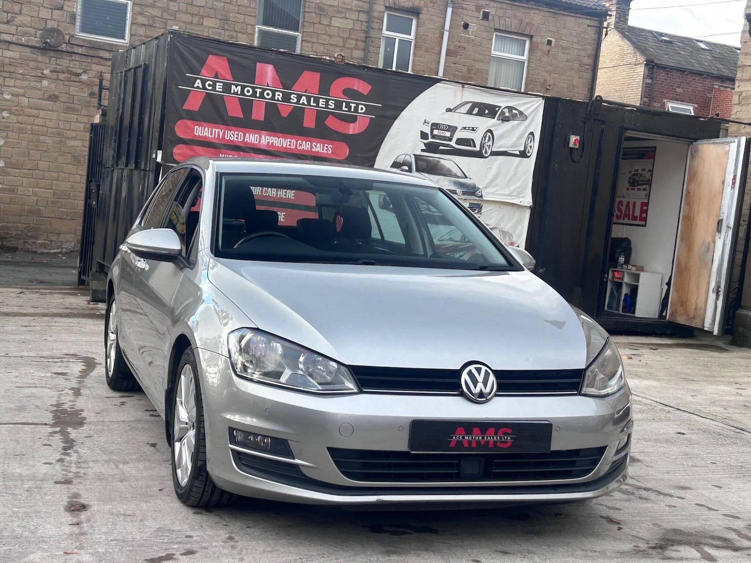 Used Volkswagen Golf 2014 for sale - 76824645: Photo 11