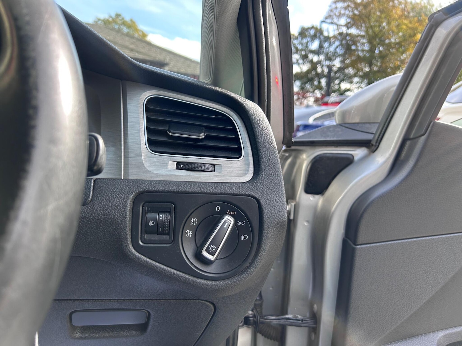 Used Volkswagen Golf 2014 for sale - 76824645: Photo 32