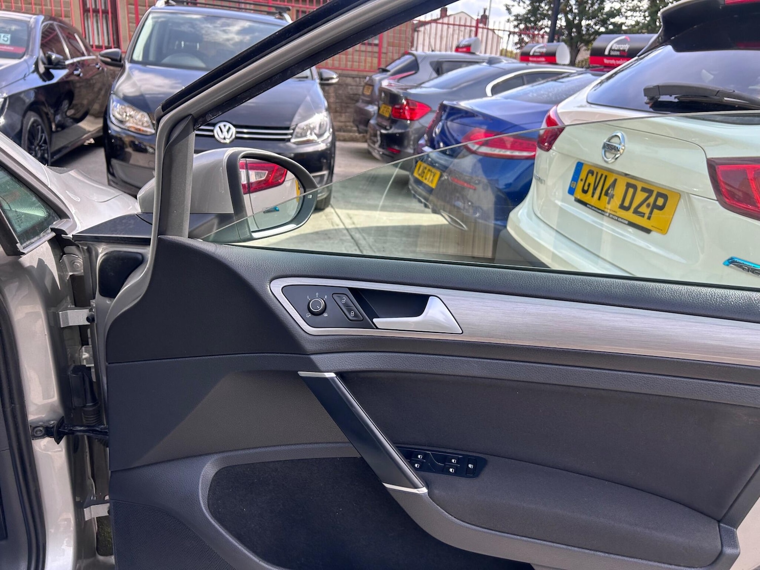 Used Volkswagen Golf 2014 for sale - 76824645: Photo 35