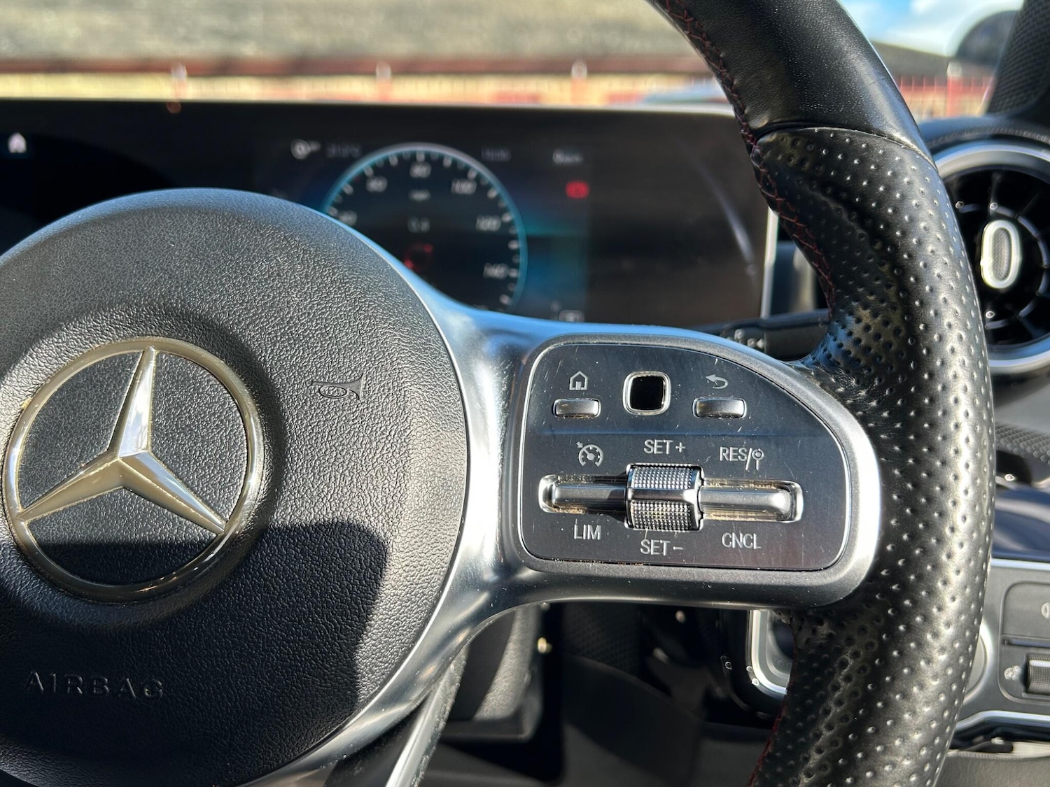 Used Mercedes-Benz A-Class 2018 for sale - 77892571: Photo 43