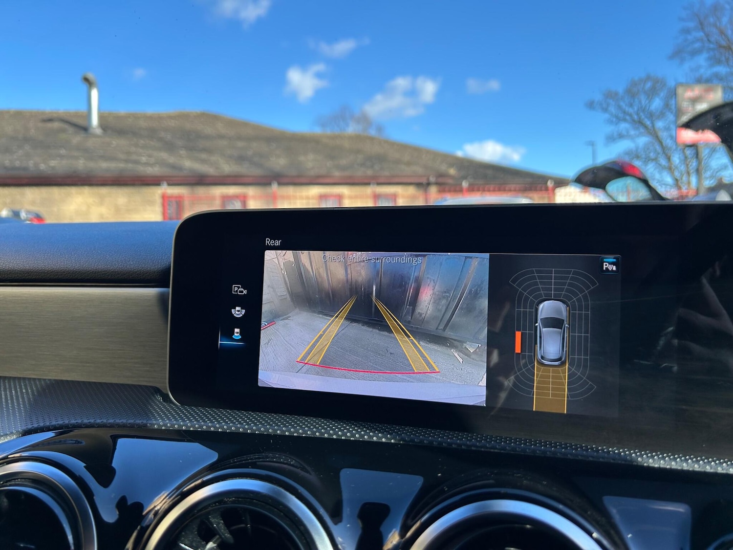 Used Mercedes-Benz A-Class 2018 for sale - 77892571: Photo 64