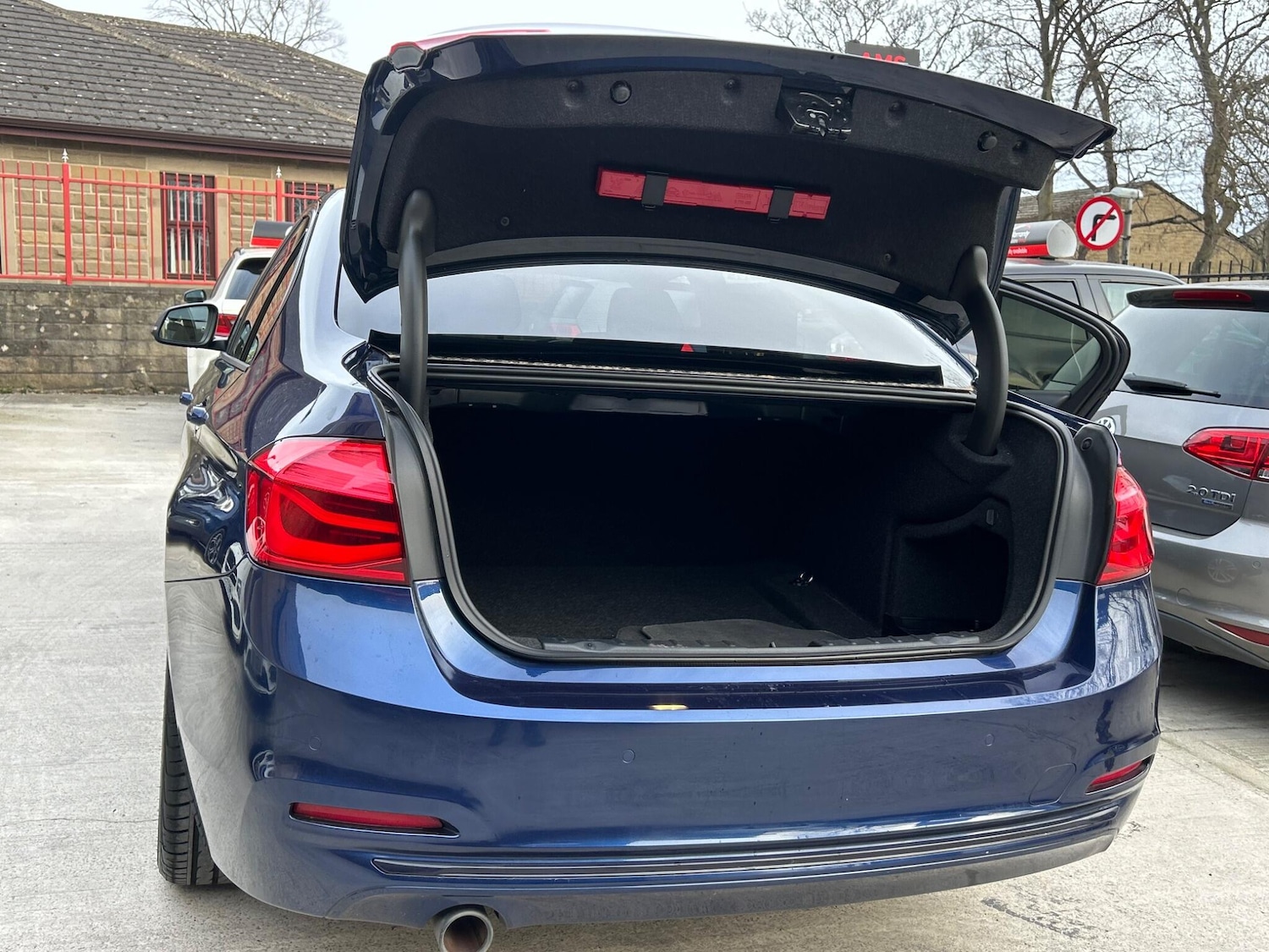 Used BMW 3 Series 2016 for sale - 77993221: Photo 55