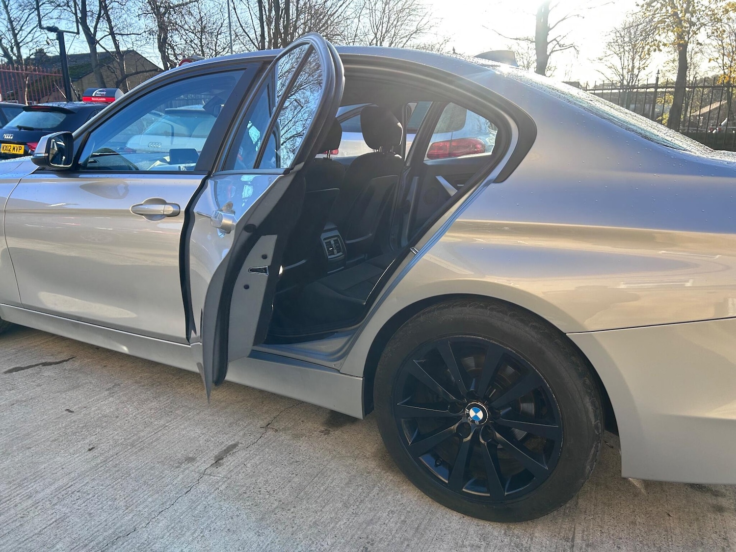 Used BMW 3 Series 2014 for sale - 76824933: Photo 45