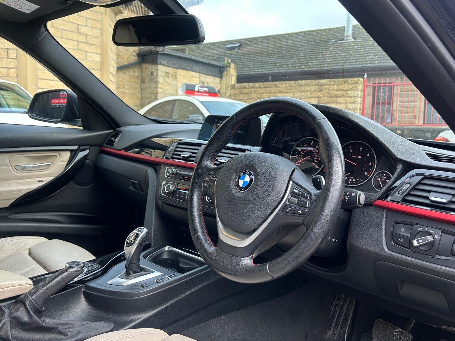 Used BMW 3 Series 2015 for sale - 77479532: Photo 15