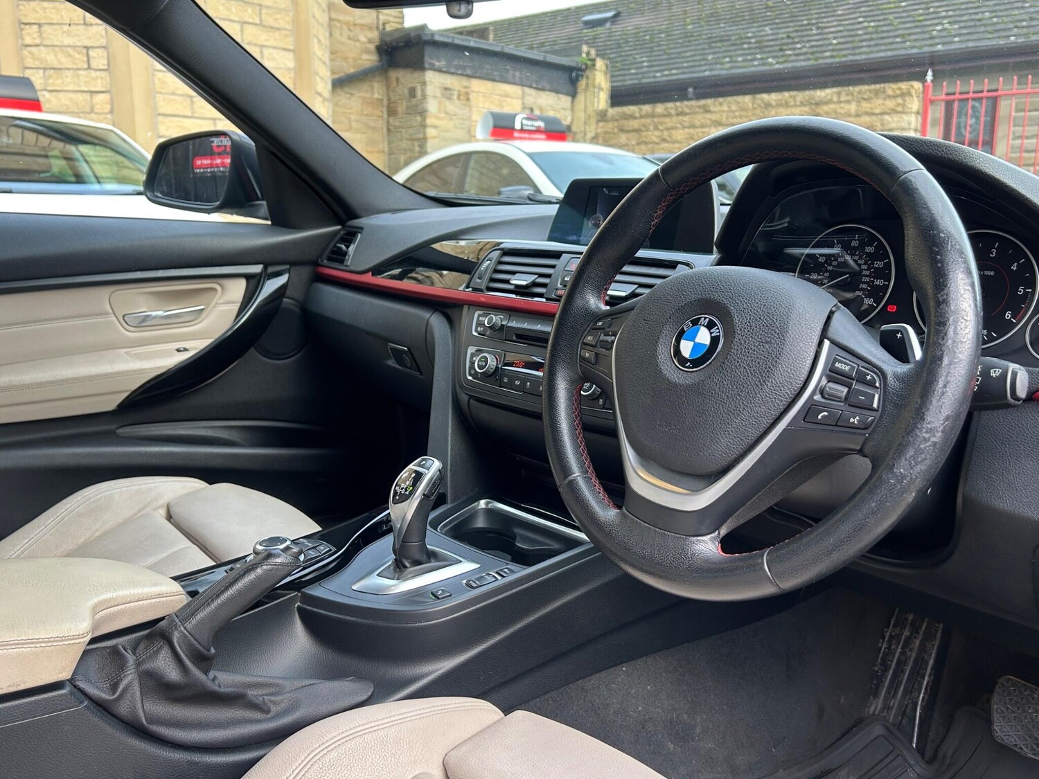 Used BMW 3 Series 2015 for sale - 77479532: Photo 16