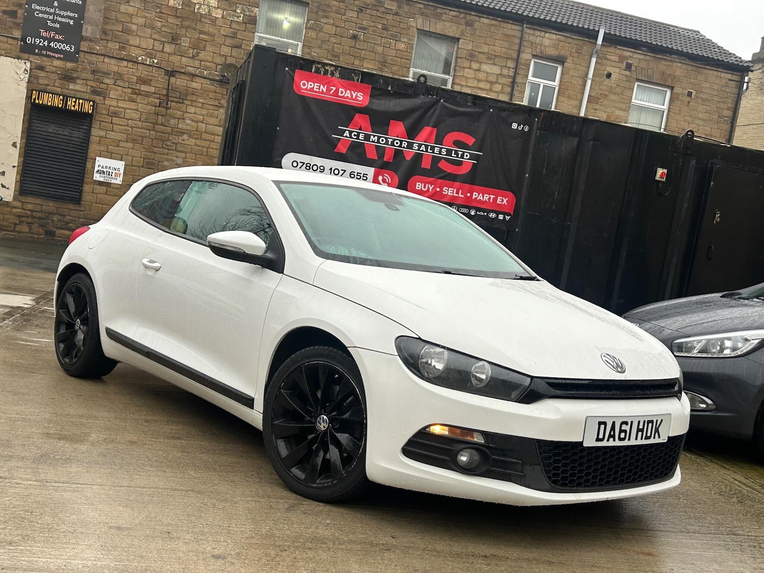 Used Volkswagen Scirocco 2011 for sale - 77387566: Photo 1