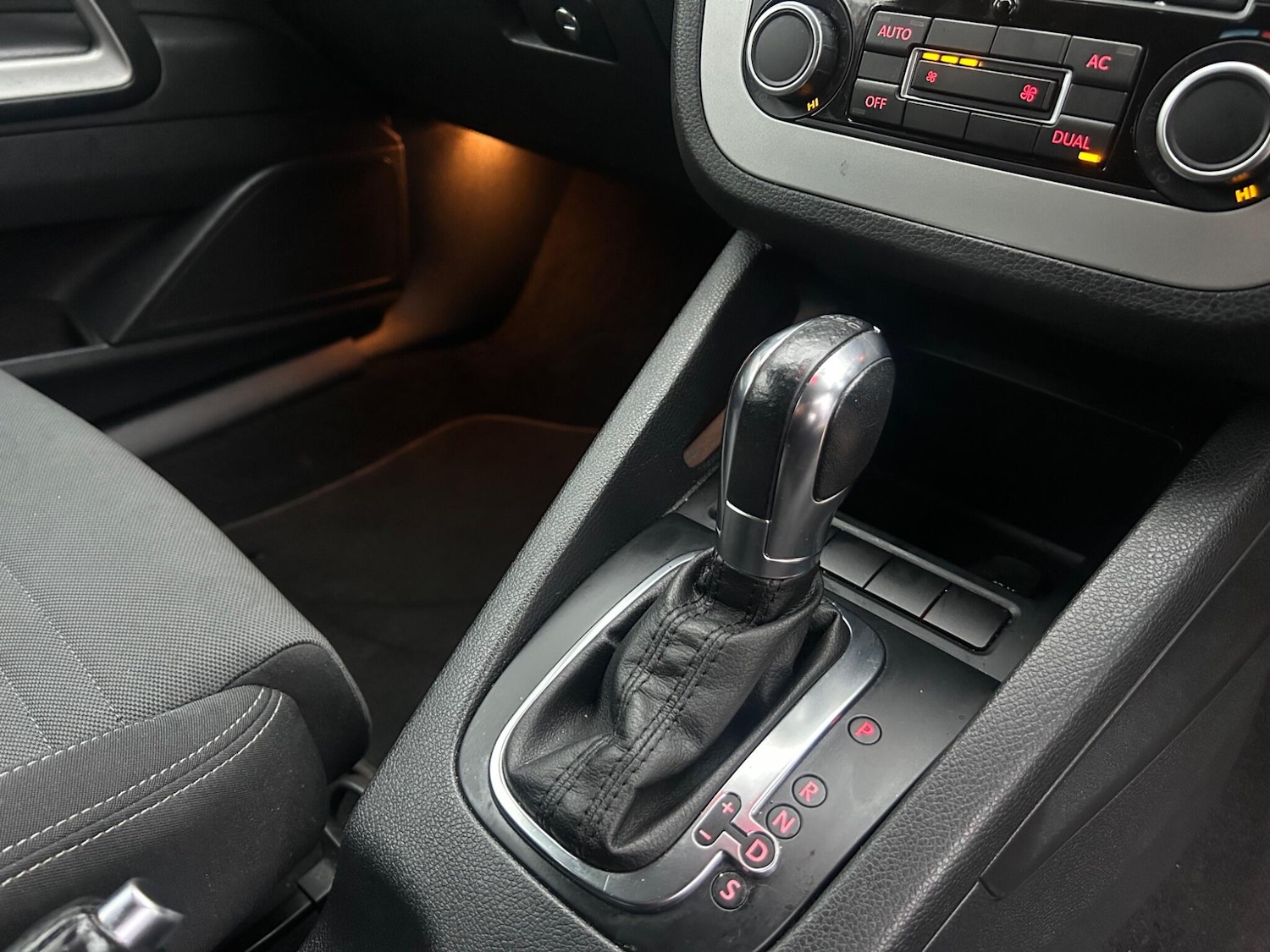 Used Volkswagen Scirocco 2011 for sale - 77387566: Photo 19