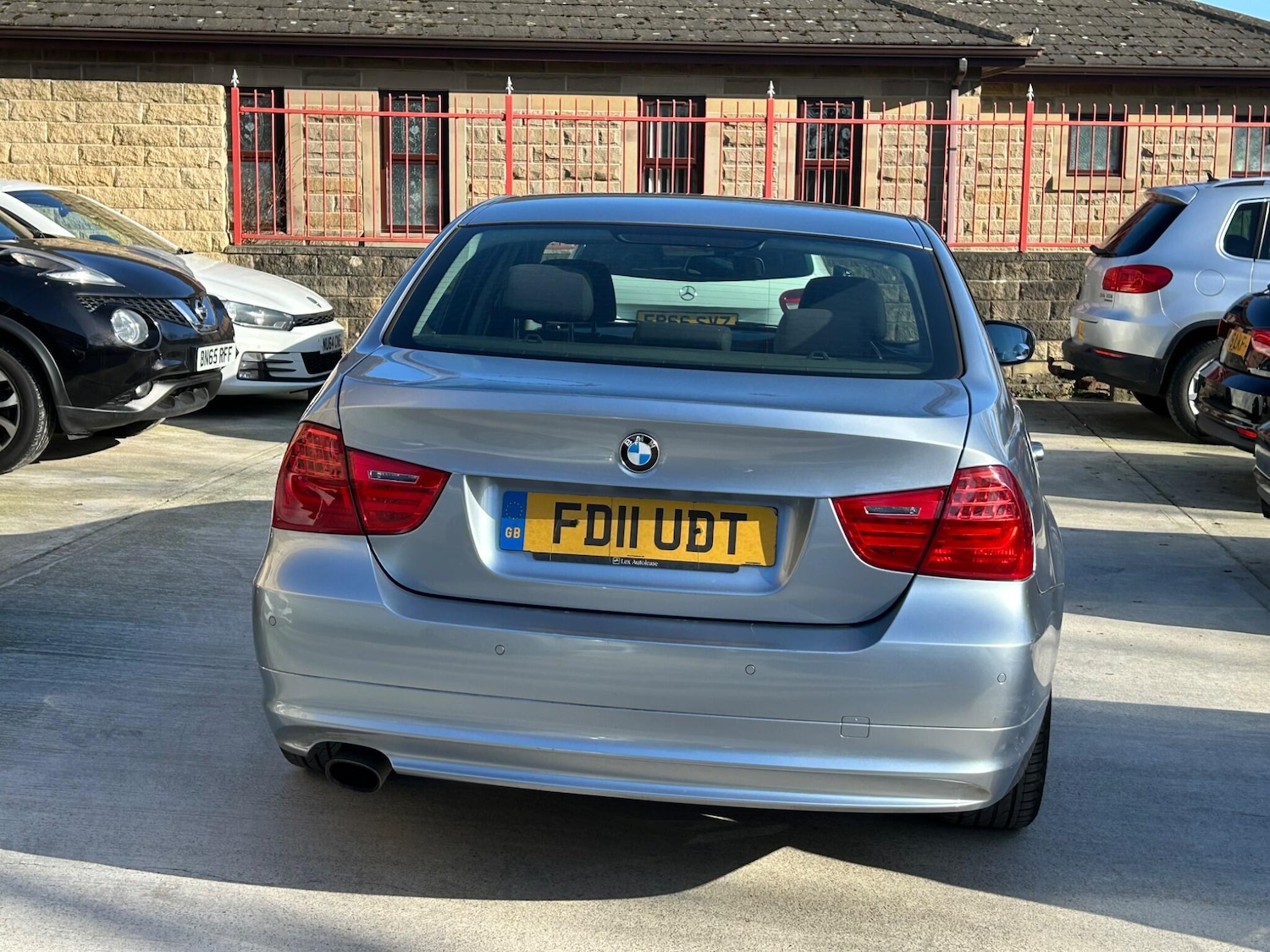 Used BMW 3 Series 2011 for sale - 77737217: Photo 10