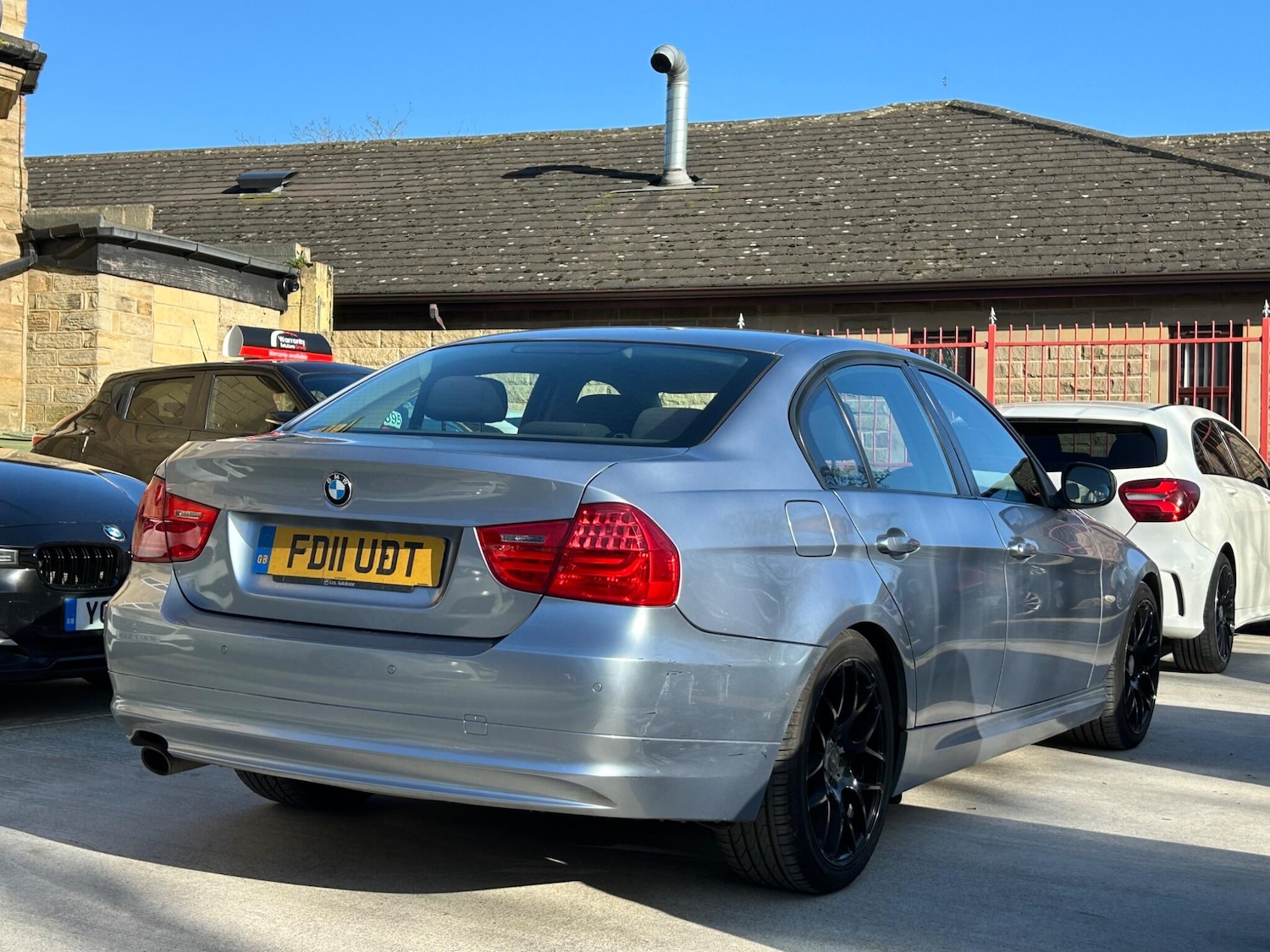 Used BMW 3 Series 2011 for sale - 77737217: Photo 12