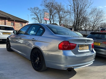 Used BMW 3 Series 2011 for sale - 77737217: Photo