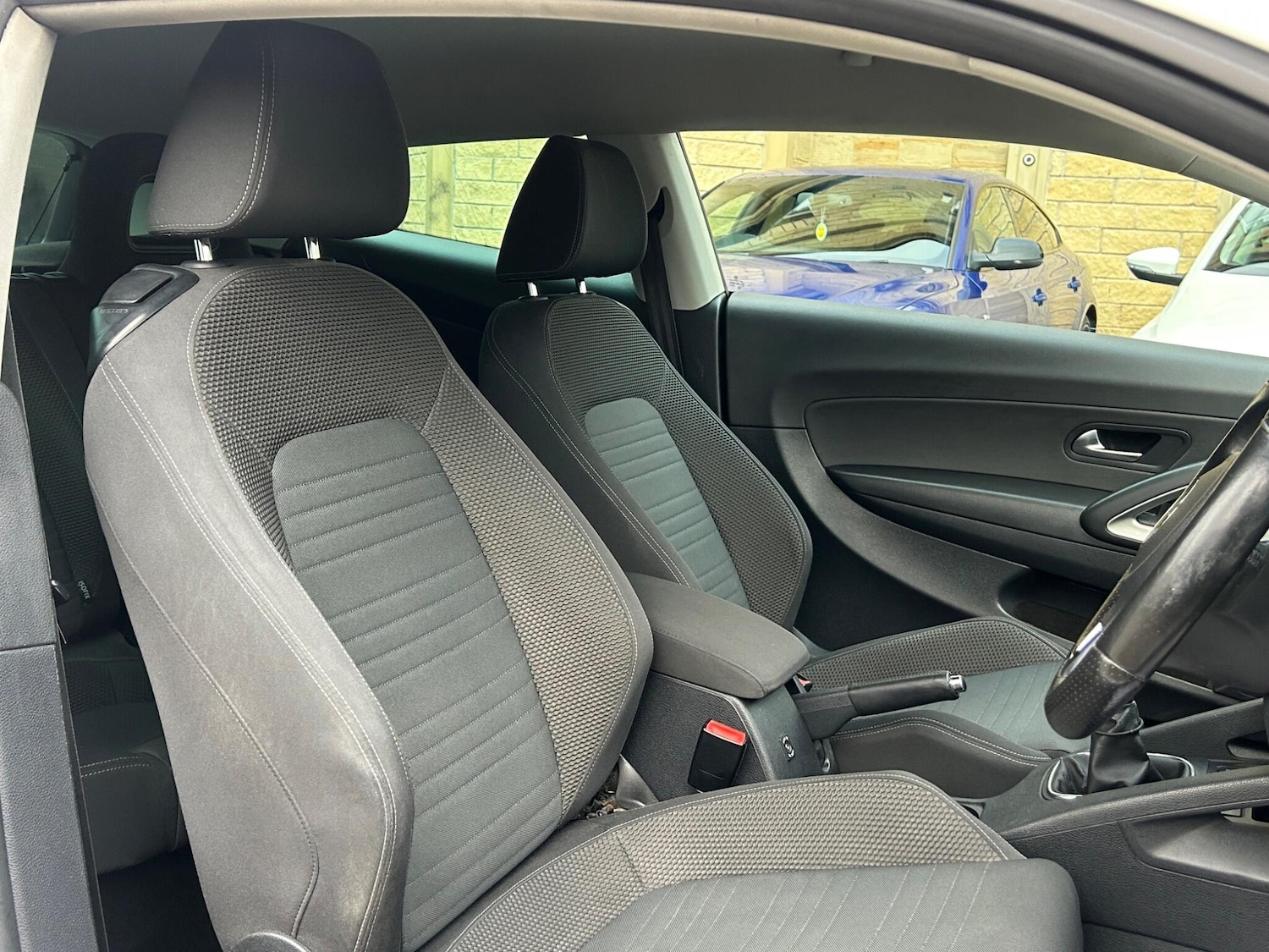 Used Volkswagen Scirocco 2011 for sale - 77412009: Photo 25