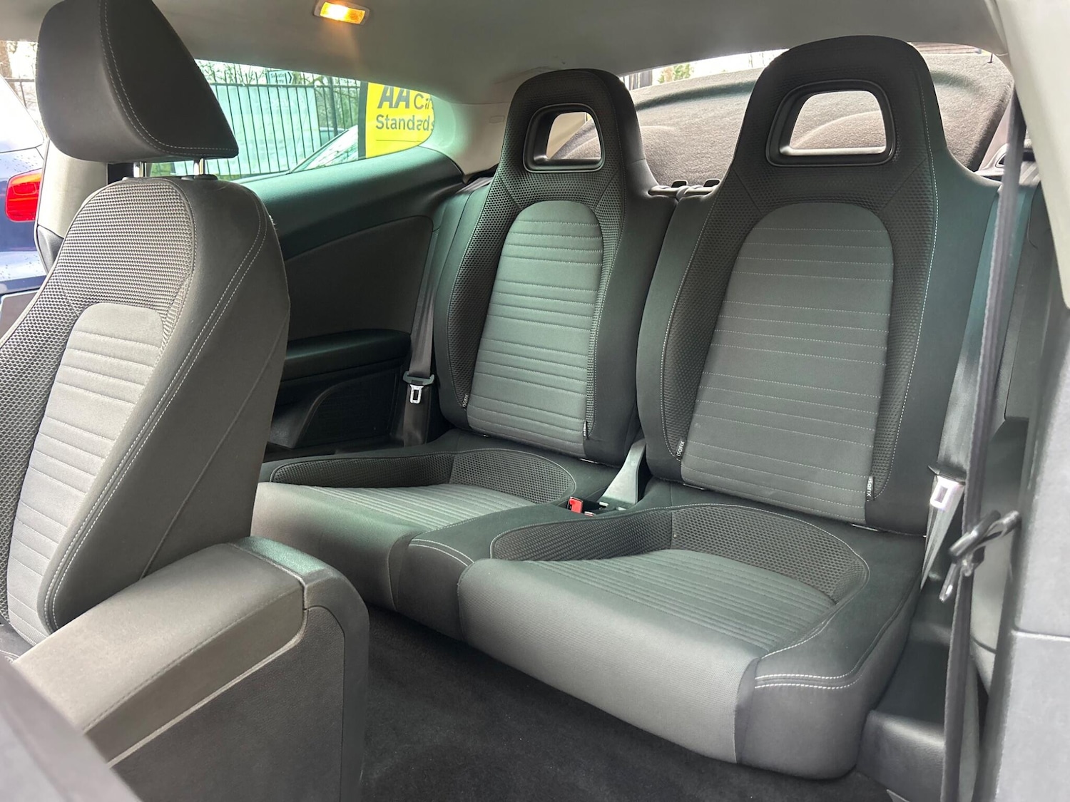 Used Volkswagen Scirocco 2011 for sale - 77412009: Photo 29