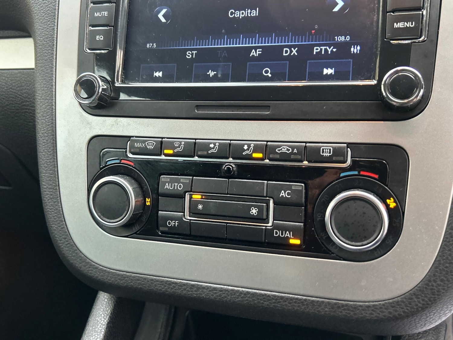 Used Volkswagen Scirocco 2011 for sale - 77412009: Photo 36