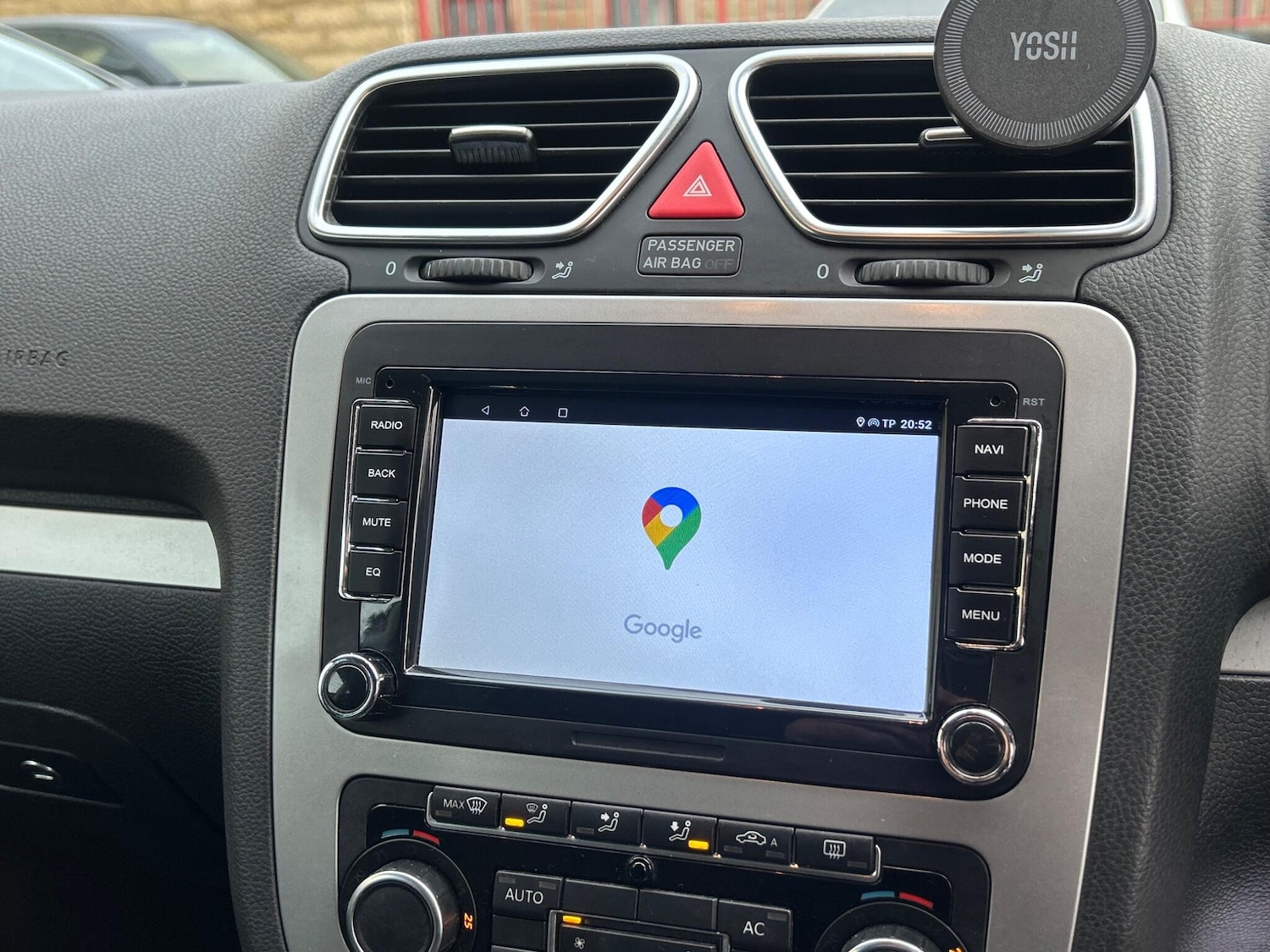 Used Volkswagen Scirocco 2011 for sale - 77412009: Photo 38