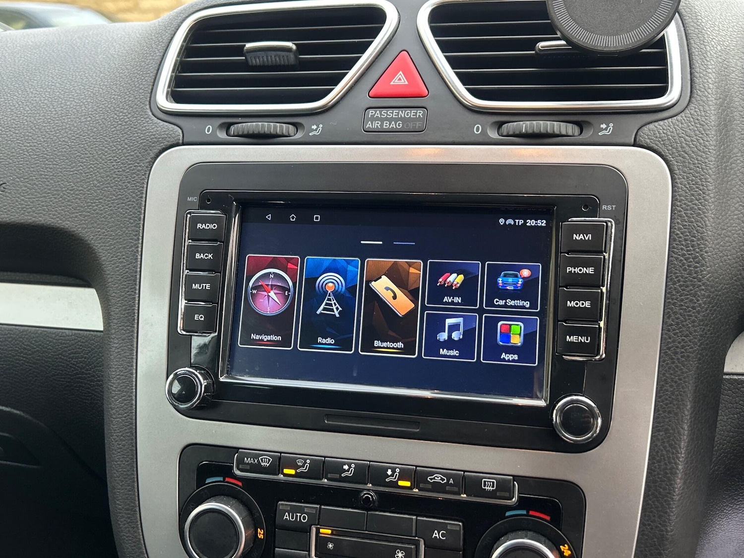 Used Volkswagen Scirocco 2011 for sale - 77412009: Photo 39