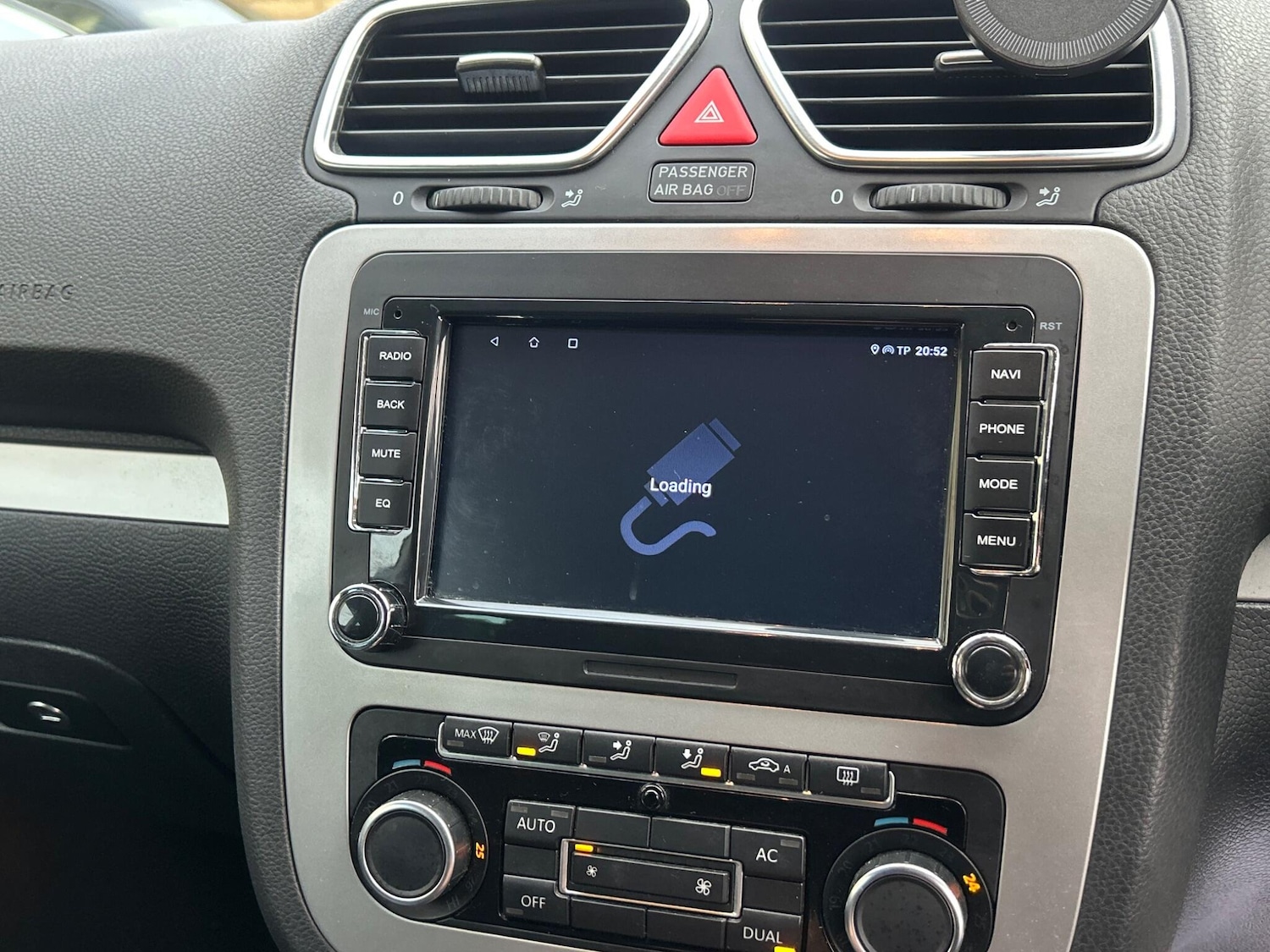 Used Volkswagen Scirocco 2011 for sale - 77412009: Photo 40