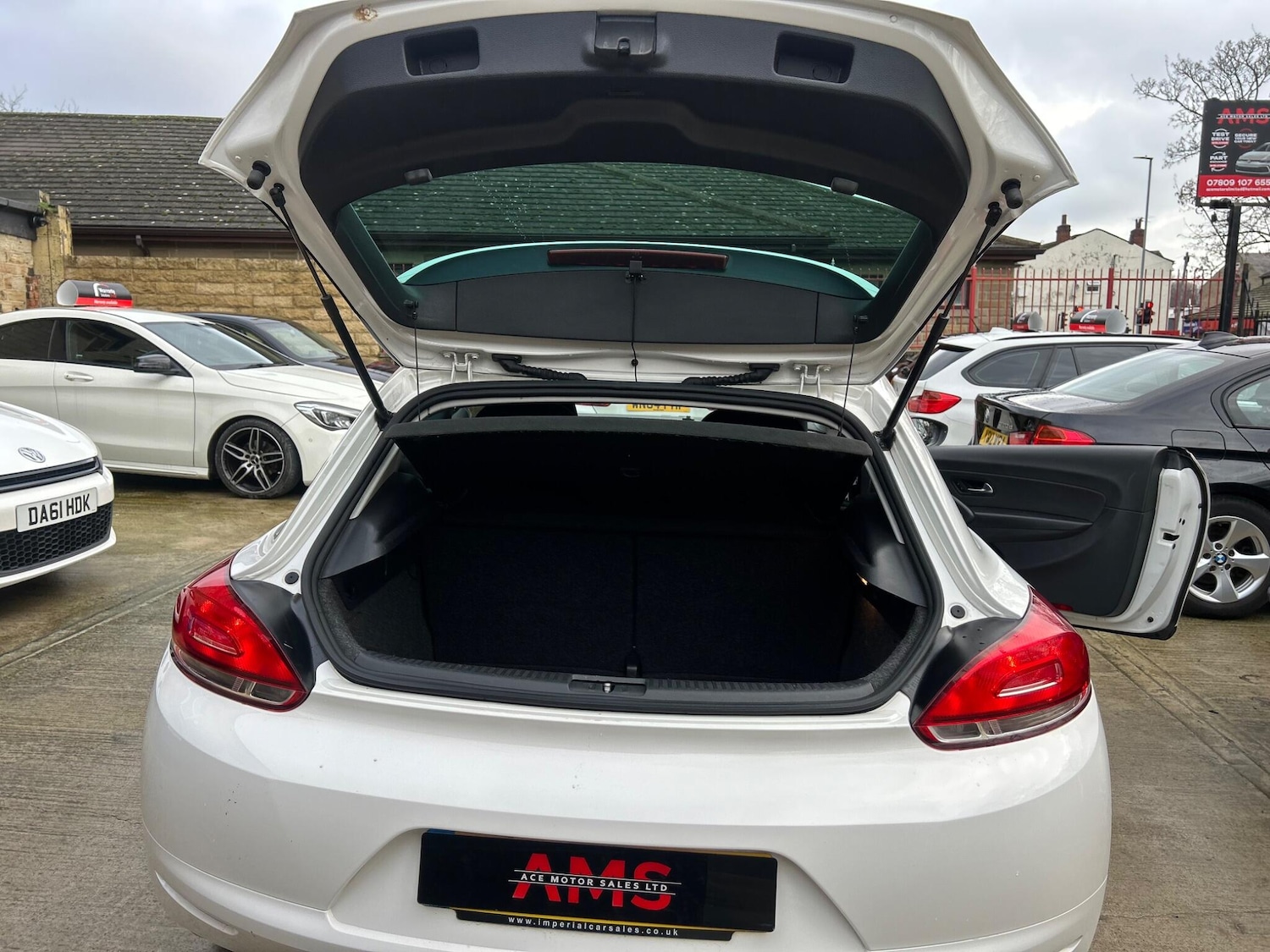 Used Volkswagen Scirocco 2011 for sale - 77412009: Photo 44