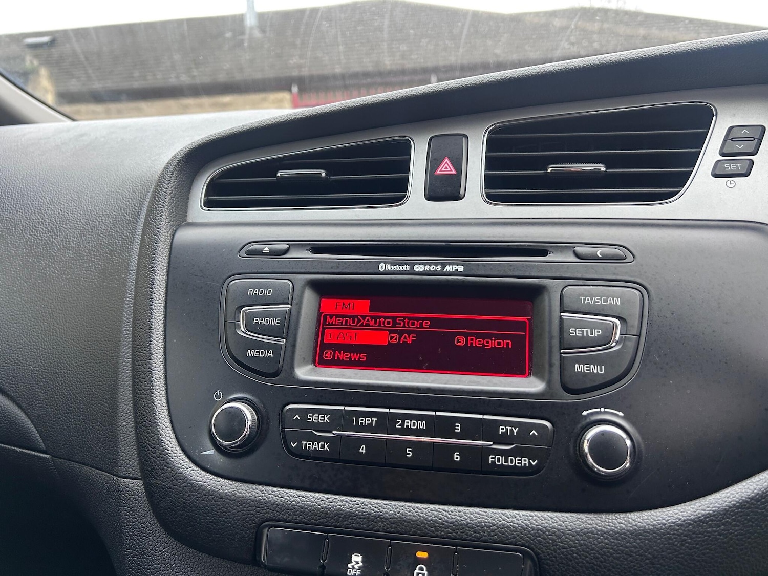 Used Kia Ceed 2012 for sale - 77131650: Photo 36