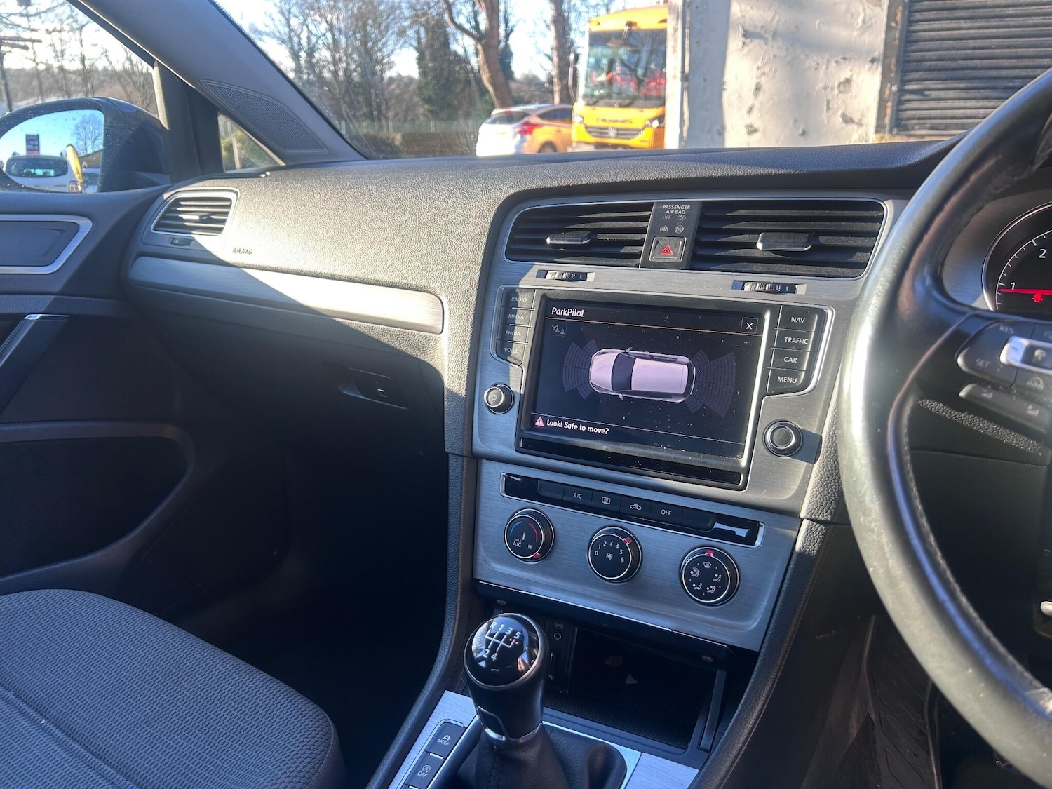 Used Volkswagen Golf 2014 for sale - 77131670: Photo 10