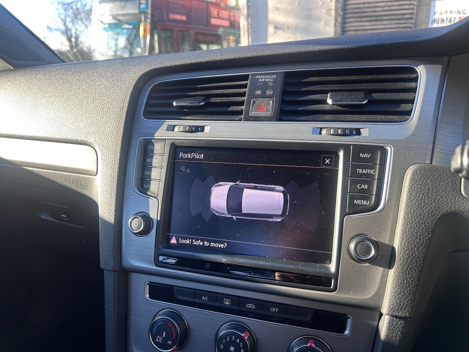 Used Volkswagen Golf 2014 for sale - 77131670: Photo 13