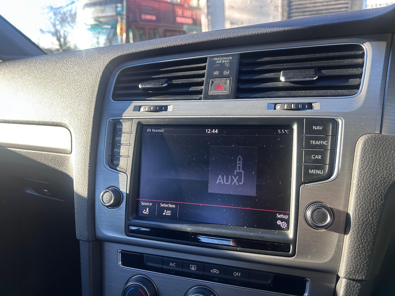 Used Volkswagen Golf 2014 for sale - 77131670: Photo 15