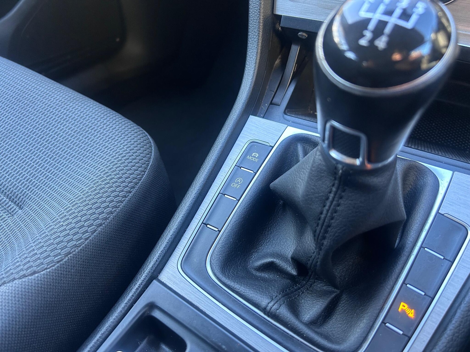 Used Volkswagen Golf 2014 for sale - 77131670: Photo 17