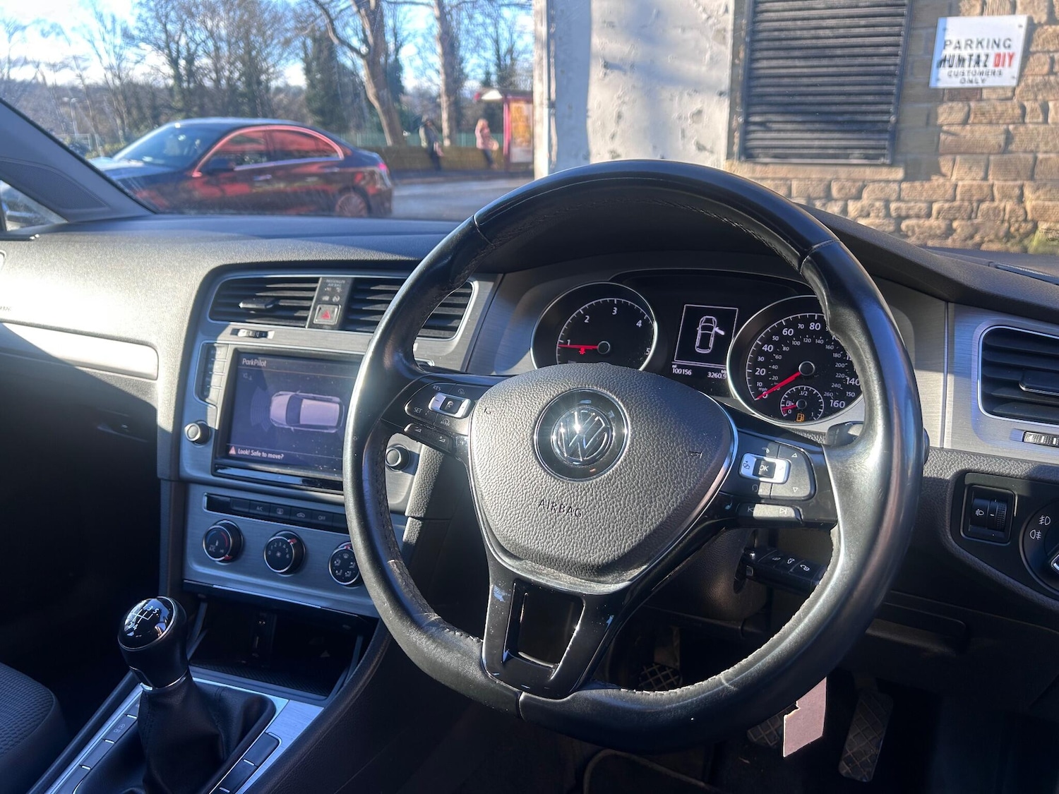 Used Volkswagen Golf 2014 for sale - 77131670: Photo 9