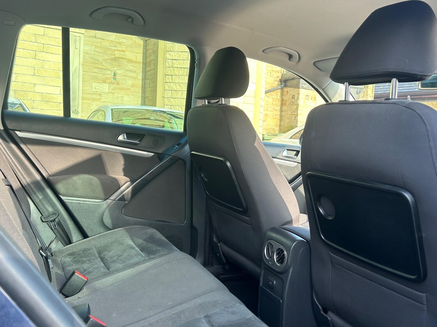 Used Volkswagen Tiguan 2015 for sale - 77345347: Photo 22