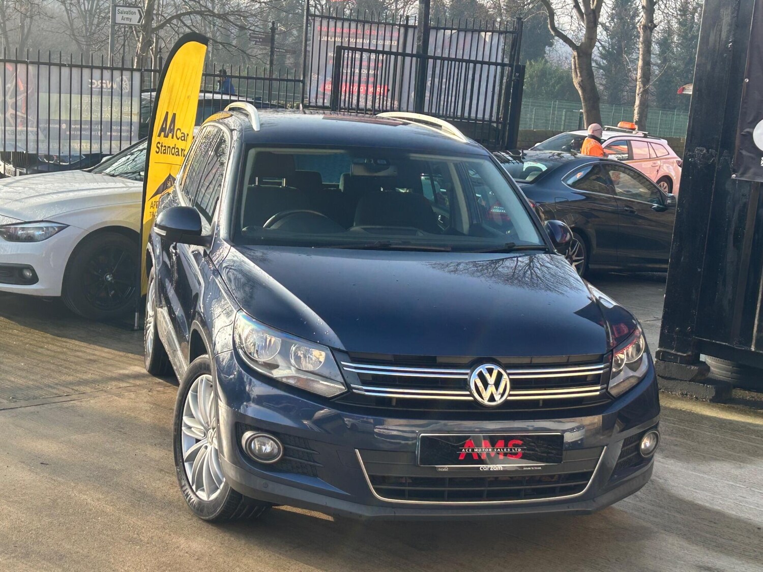 Used Volkswagen Tiguan 2015 for sale - 77345347: Photo 7