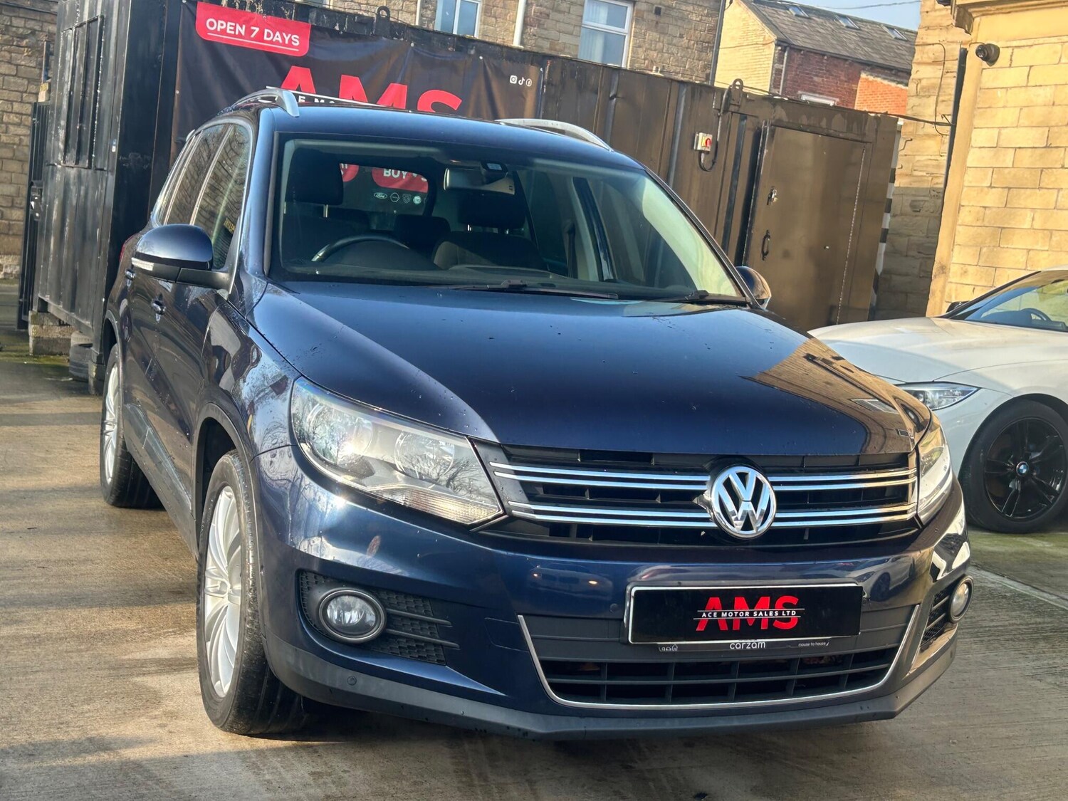 Used Volkswagen Tiguan 2015 for sale - 77345347: Photo 9