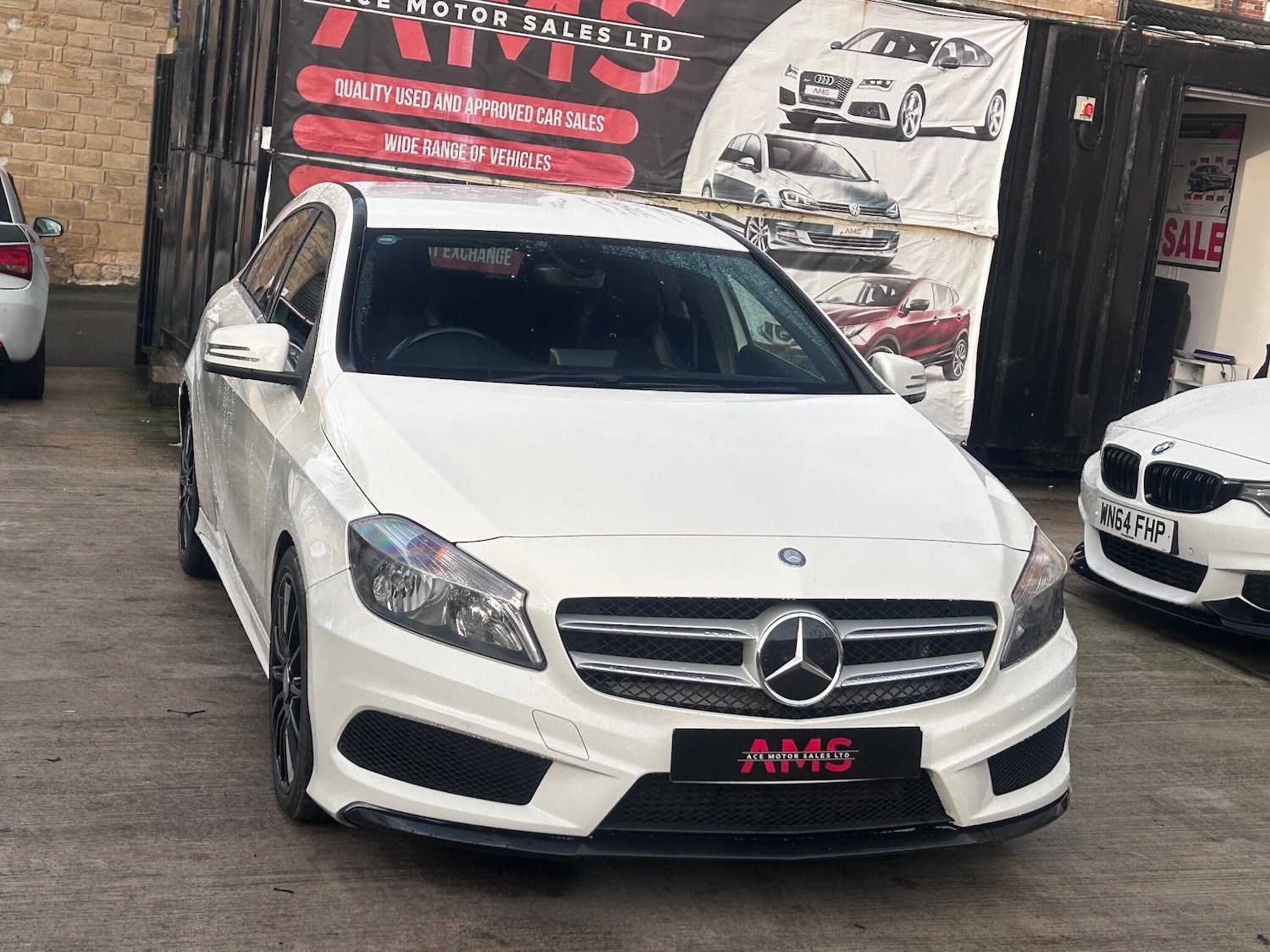 Used Mercedes-Benz A-Class 2013 for sale - 76965636: Photo 2