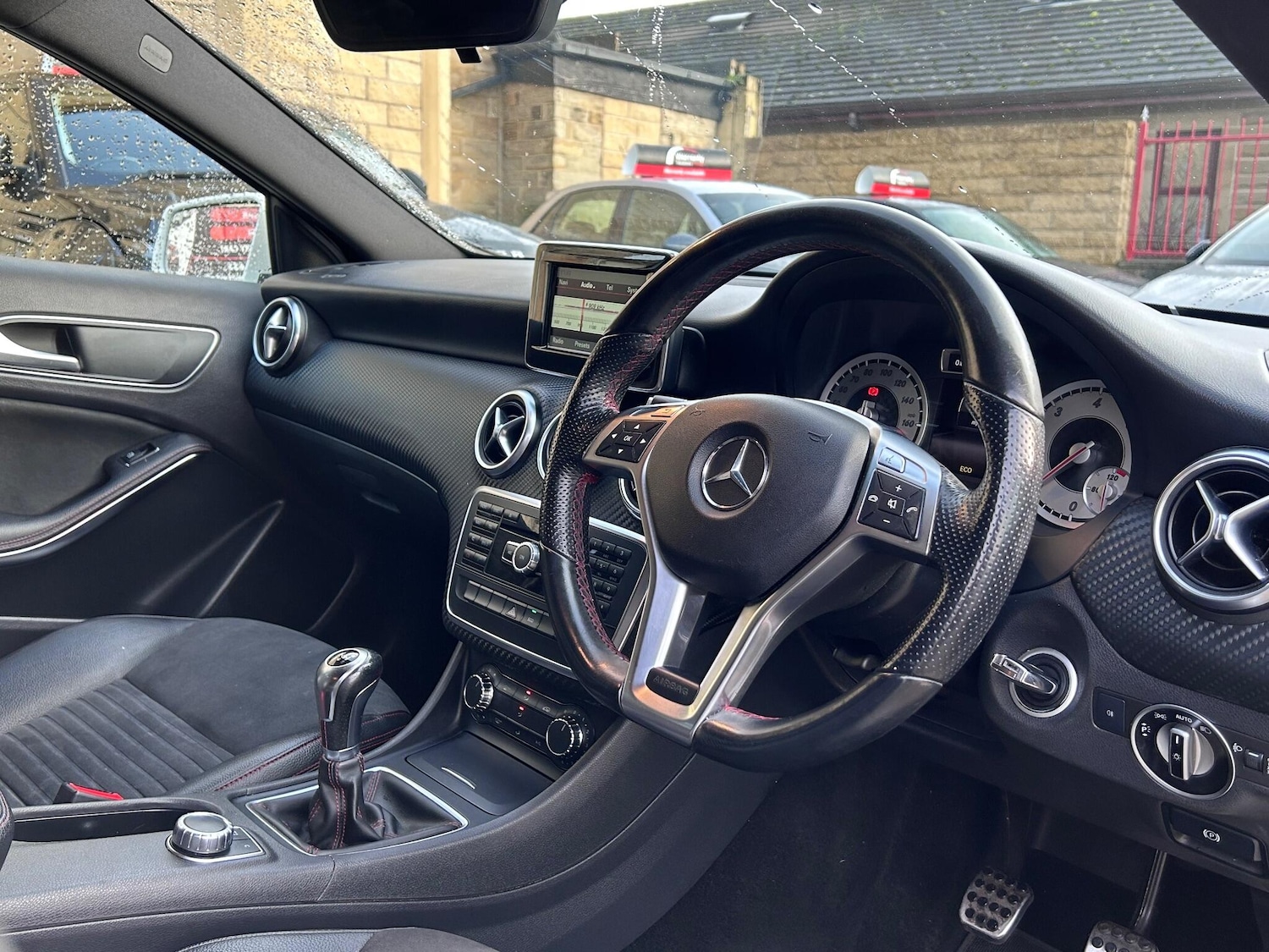 Used Mercedes-Benz A-Class 2013 for sale - 76965636: Photo 23