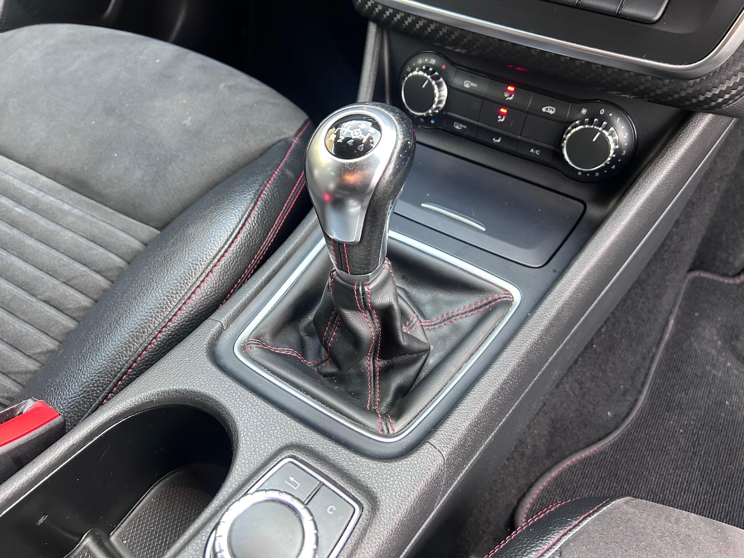 Used Mercedes-Benz A-Class 2013 for sale - 76965636: Photo 26