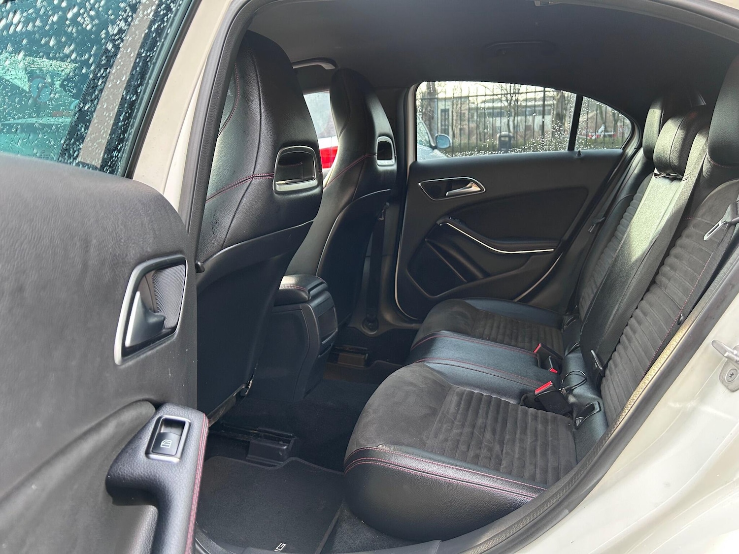 Used Mercedes-Benz A-Class 2013 for sale - 76965636: Photo 30