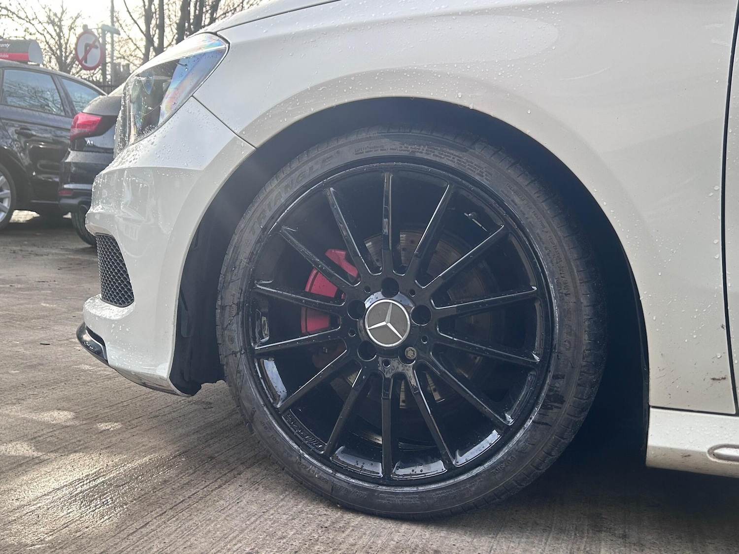 Used Mercedes-Benz A-Class 2013 for sale - 76965636: Photo 37