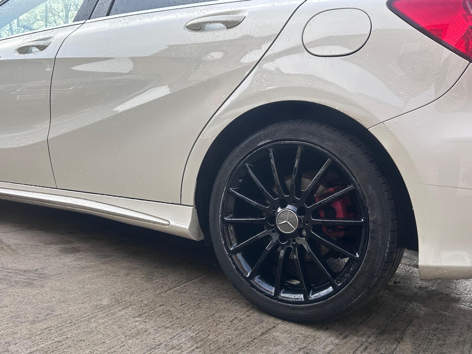 Used Mercedes-Benz A-Class 2013 for sale - 76965636: Photo 38