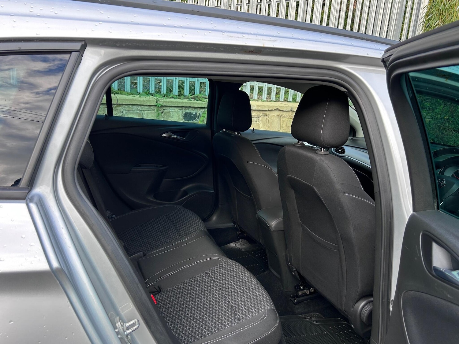 Used Vauxhall Astra for sale - 76825143: Photo 28