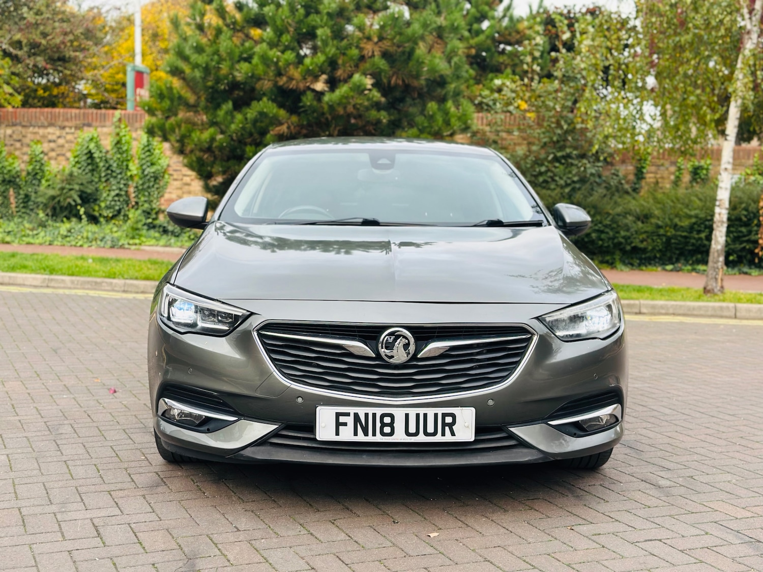 Used Vauxhall Insignia 2018 for sale - 76330170: Photo 2