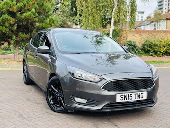2015 (15) - 1.0 EcoBoost Zetec 5dr